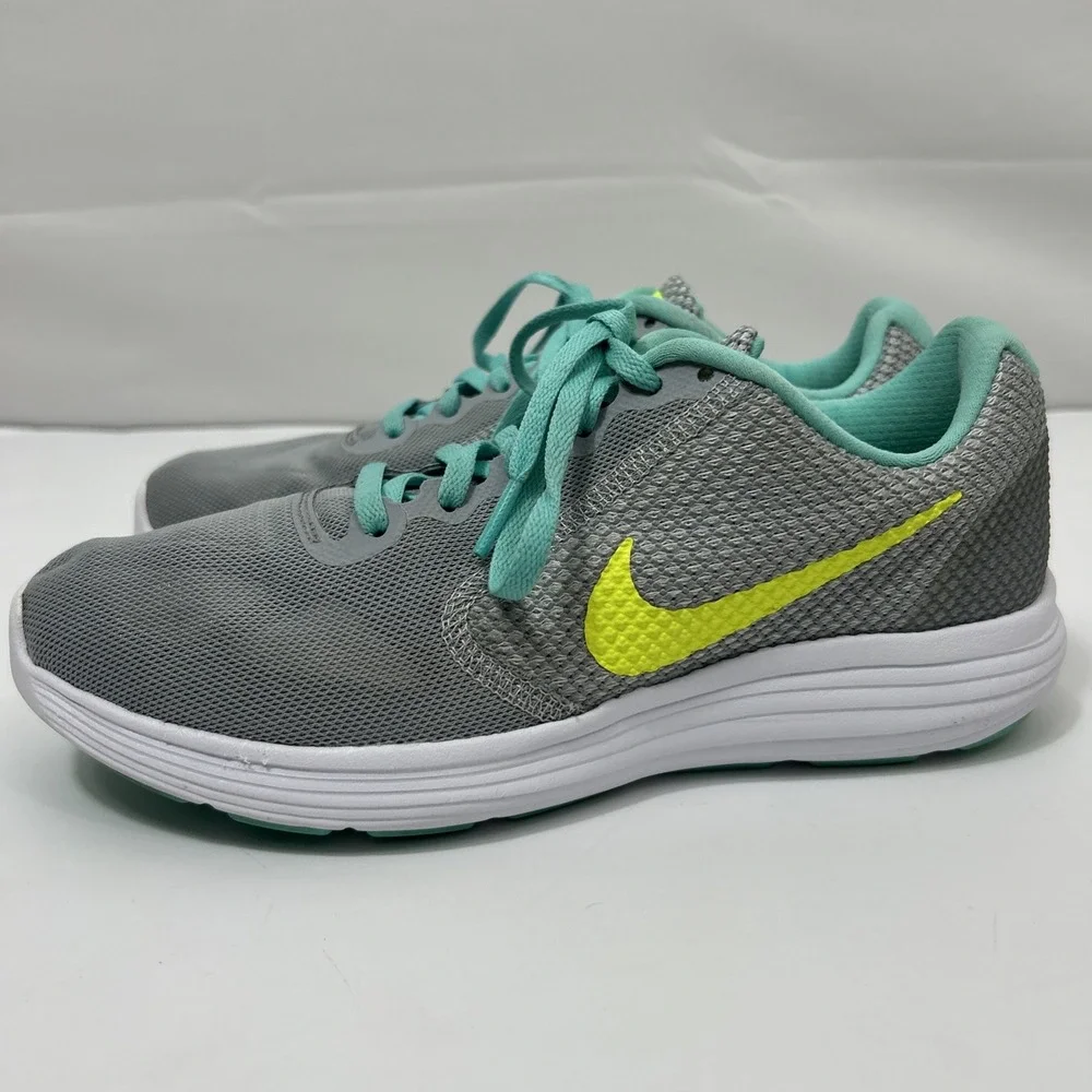 Nike Women Gray Turquoise Revolution 3 Running Shoe 819303-005 Size 8 Sneakers